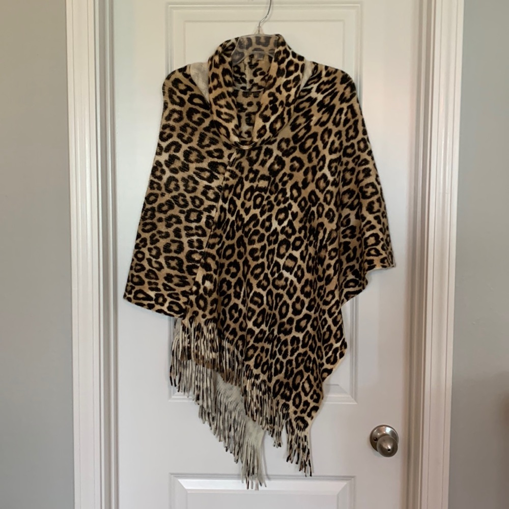 Chico’s Leopard Print Poncho